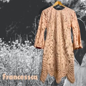 Woman's Francessca Collection Dress,Lite Pink Quarter Sleeve Lace Dress